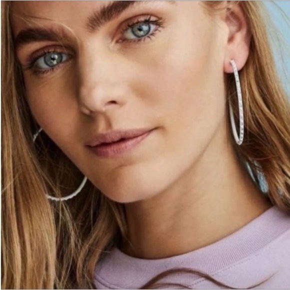 Kendra Scott Val Hoop Earrings Lilac Matte Iridescent Crystal Lavender New NWT - Picture 5 of 6